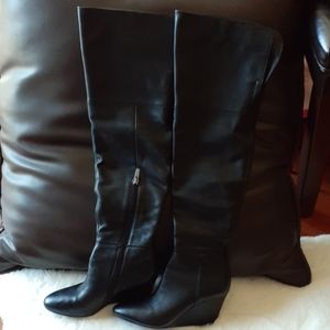 Black leather Wedge boots